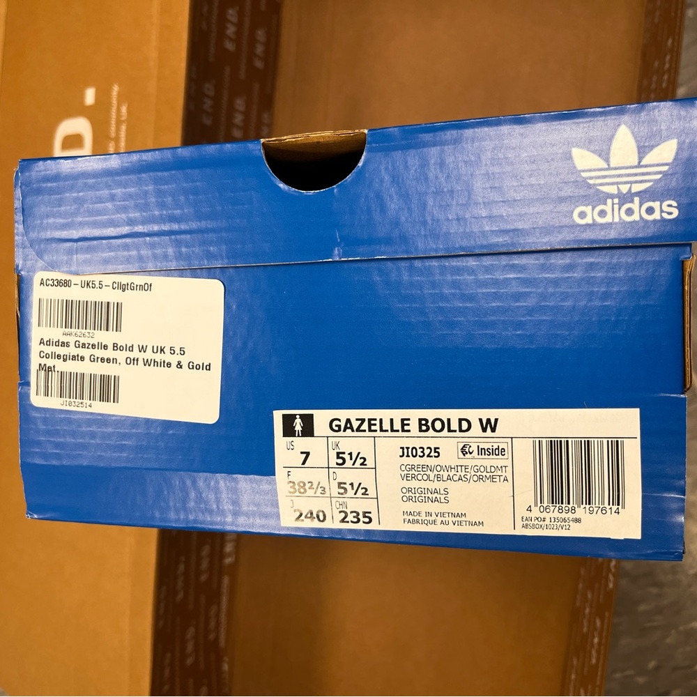 Green Adidas gazelle bold